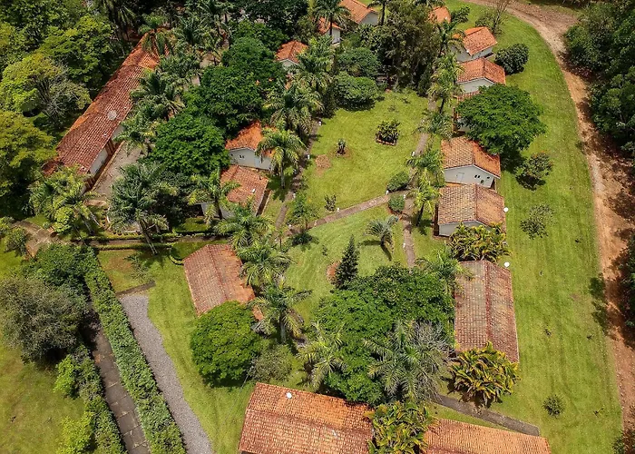Fazenda Em Itapetininga, Paz, Descanso E Piscinas