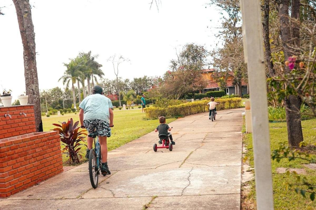 Fazenda Em Itapetininga, Paz, Descanso E Piscinas Agroturismo