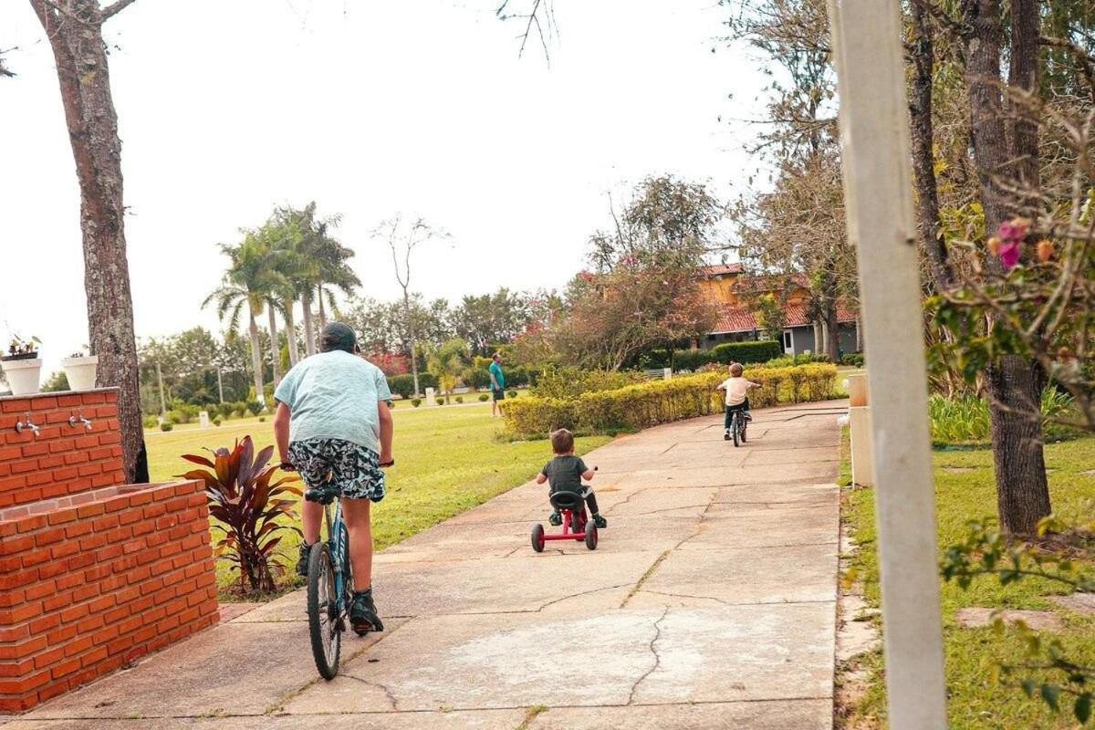 Fazenda Em Itapetininga, Paz, Descanso E Piscinas Itapetininga
