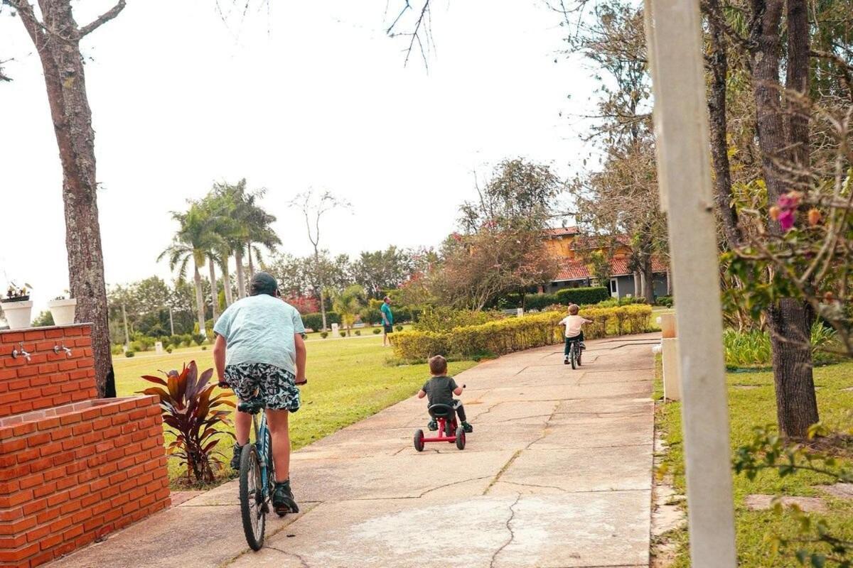 Fazenda Em Itapetininga, Paz, Descanso E Piscinas Agroturismo