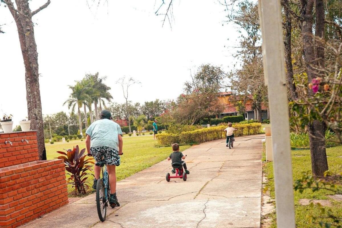 Fazenda Em Itapetininga, Paz, Descanso E Piscinas Itapetininga