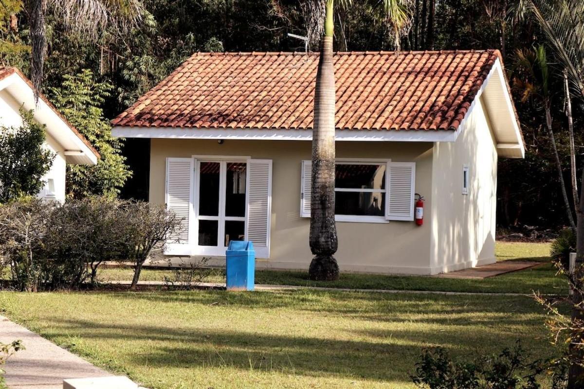 Farm stay Fazenda Em Itapetininga, Paz, Descanso E Piscinas